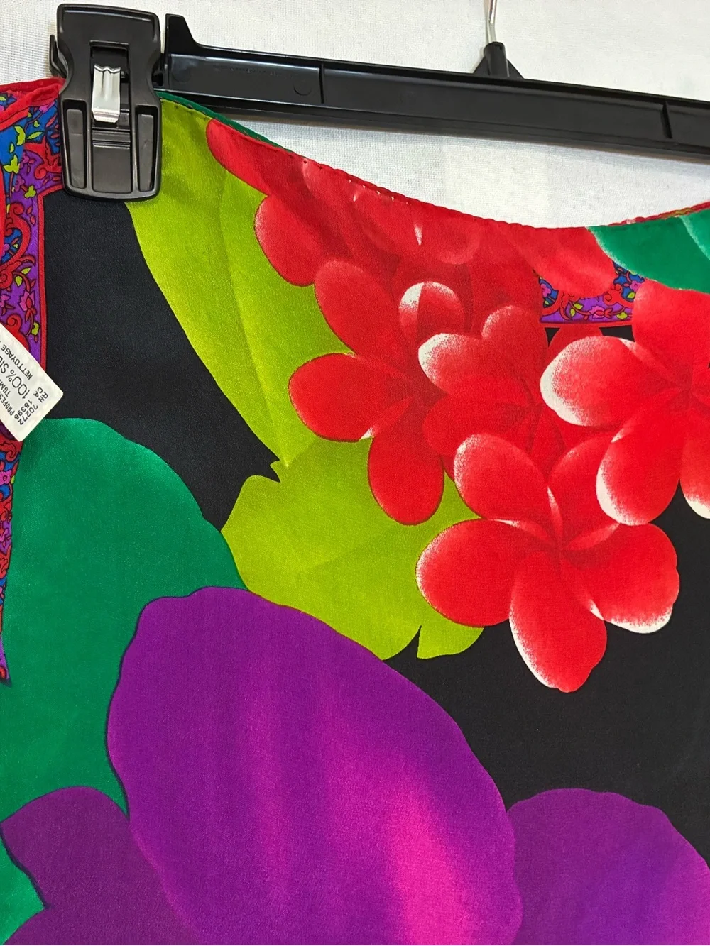Vintage Liz Claiborne 100% Silk Floral Scarf Made In Japan Tropical Luxury party